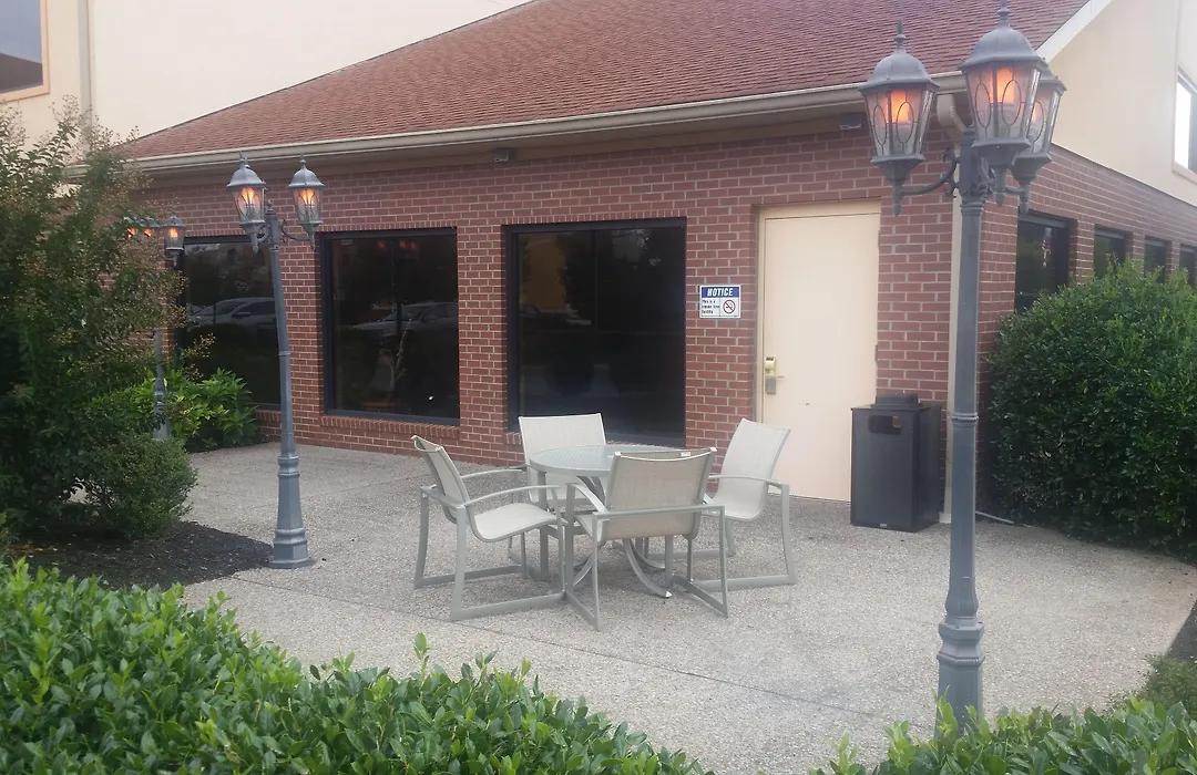Best Western Plus Strawberry Inn & Suites-1
