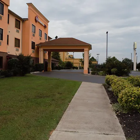Best Western Plus Strawberry Inn & Suites-2